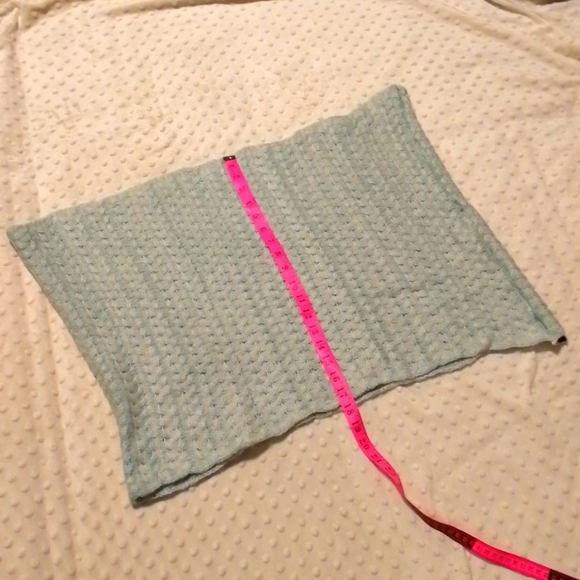 NWOT Bizou knit circle scarf - Picture 2 of 8